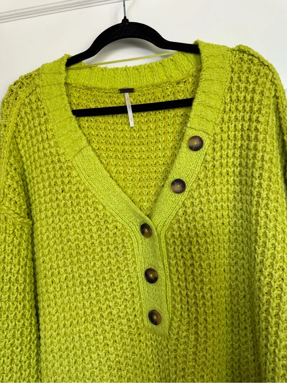 Free People Whistle Thermal Henley Lime Green Chunky Oversized V-Neck Pullover L